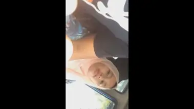 Pasangan Jilbab Indo ML Berawal Mobil Berlanjut Hotel WOT